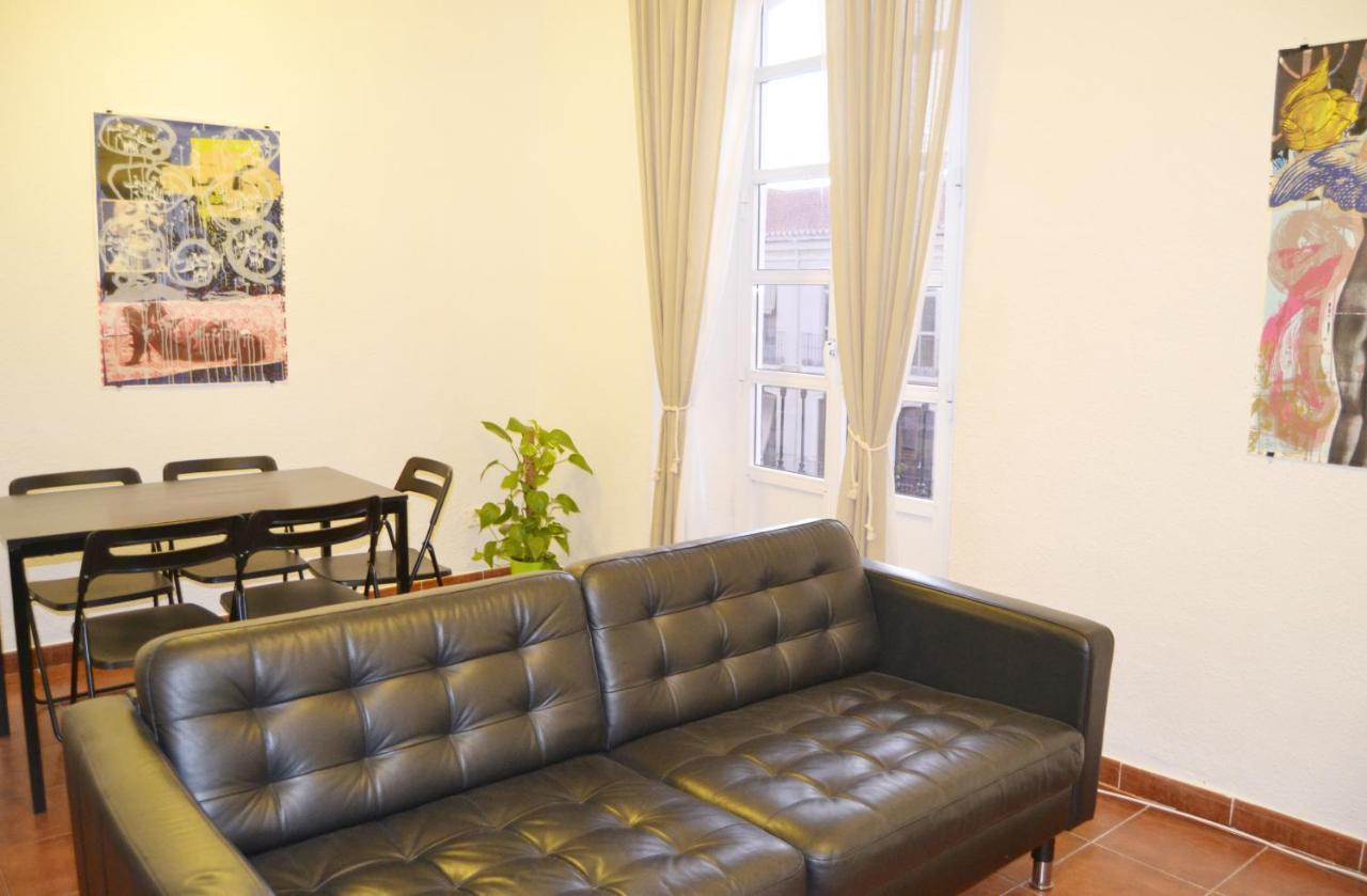 Acogedor Apartamento En Malaga Centro Exterior photo